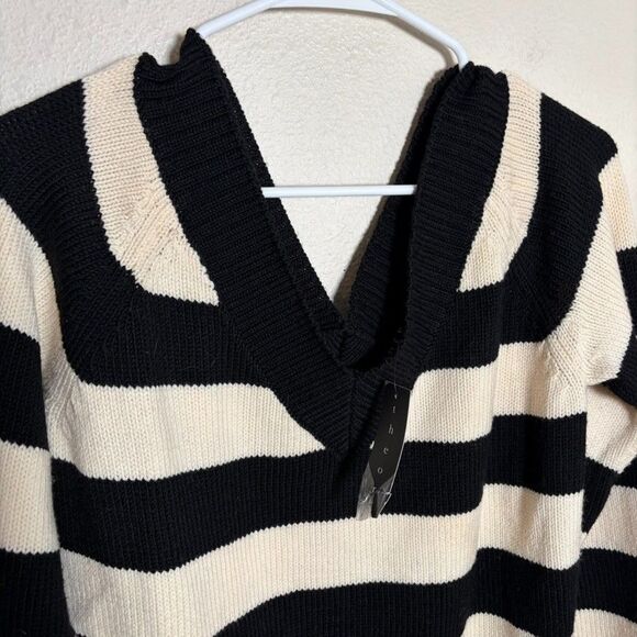 Theory Sweater Women's Large 100% Wool Striped V-Neck Long Sleeve Casual NWT - Picture 3 of 8